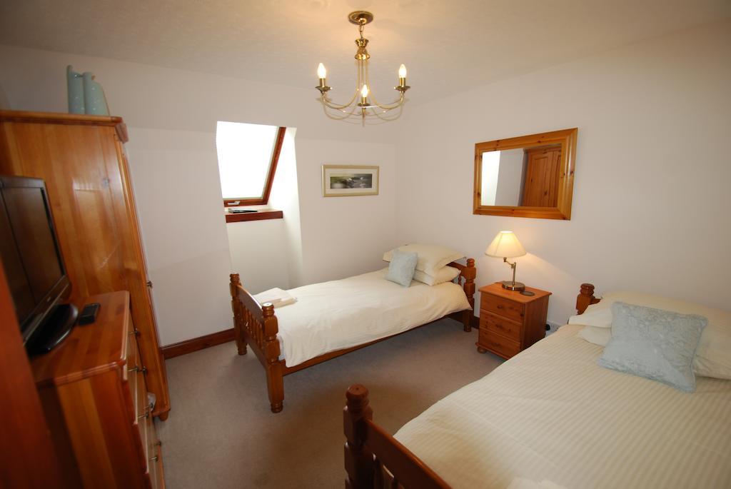 אינברנס Dunlichity House Bed And Breakfast חדר תמונה