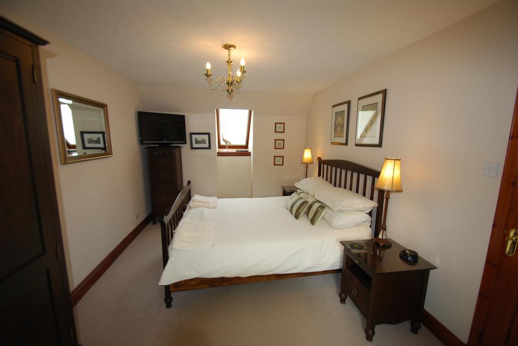אינברנס Dunlichity House Bed And Breakfast חדר תמונה